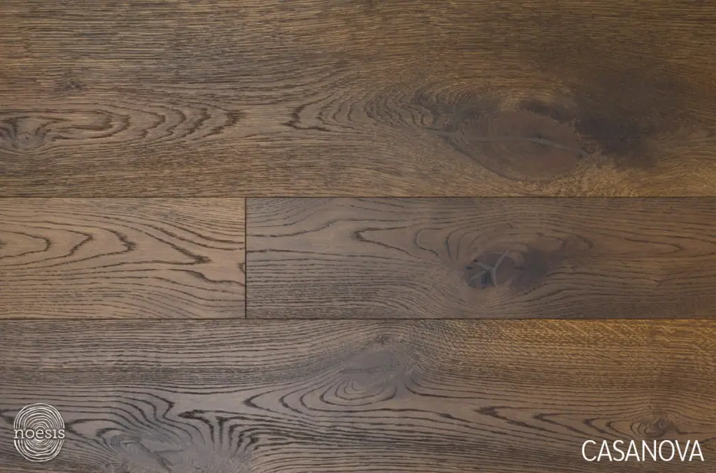 Sample of greyish-brown oak boards with very pronounced grain, labelled Casanova