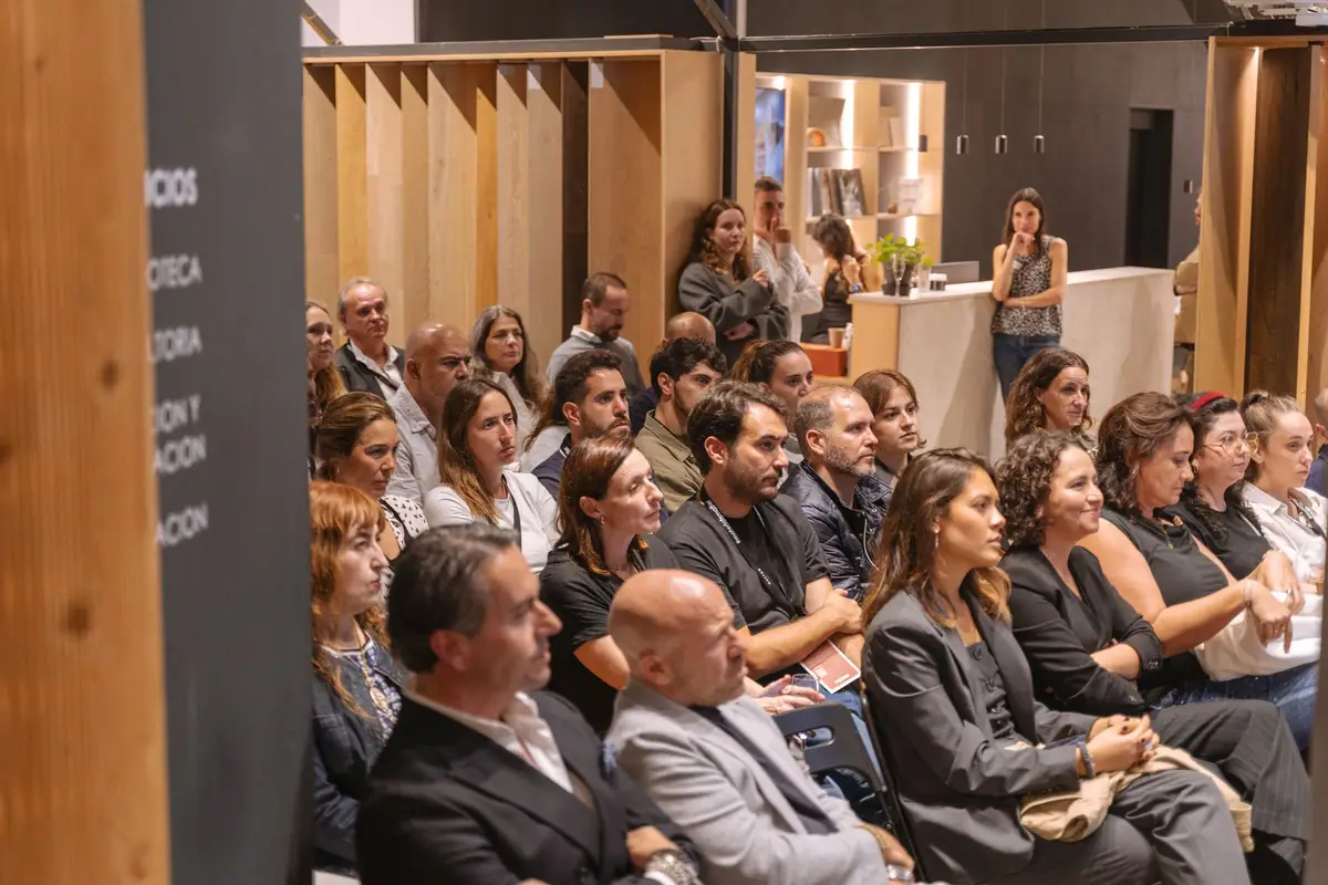Guests following the talk in the Matter showroom