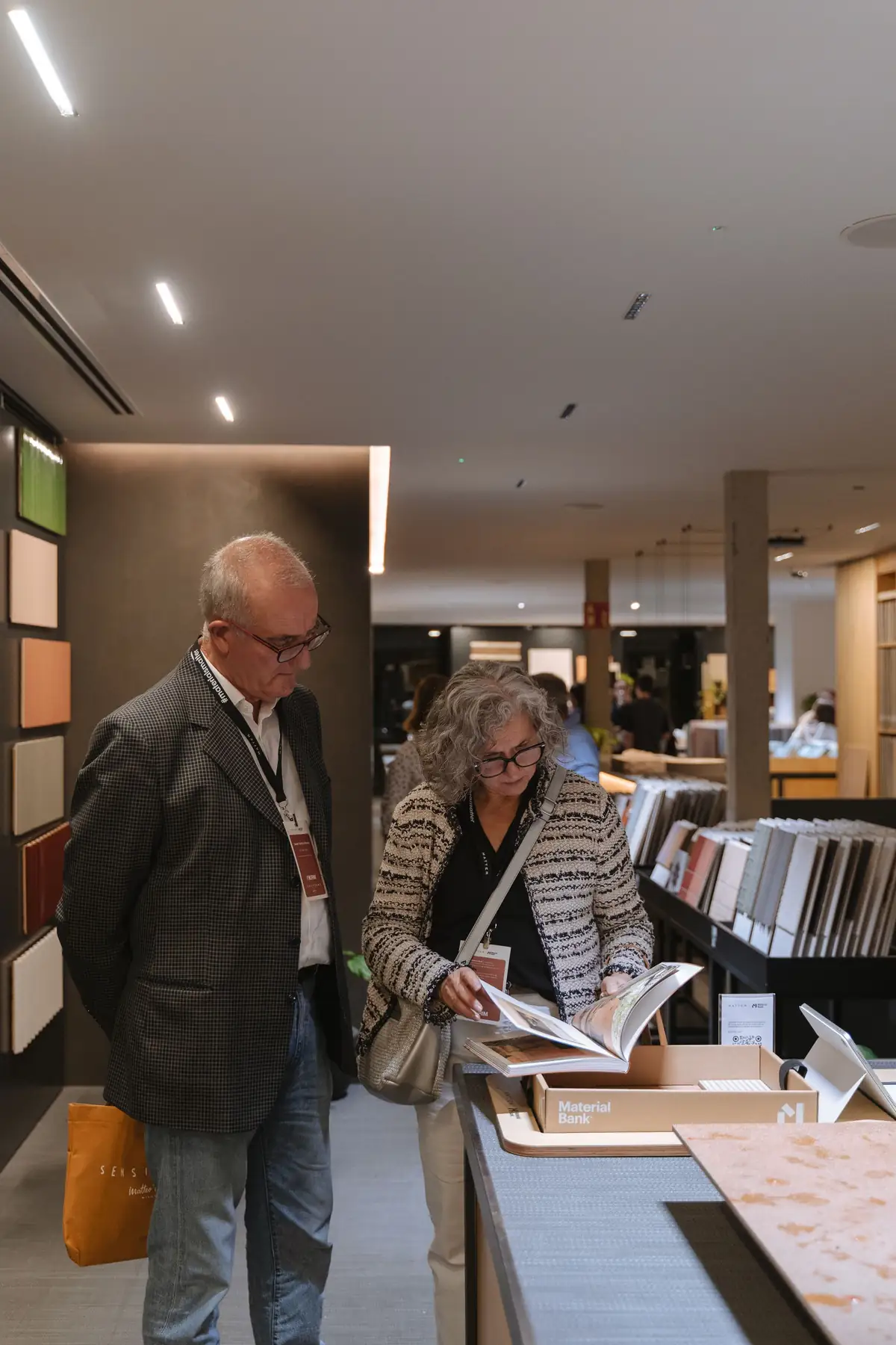 Guests browsing catalogues and material samples