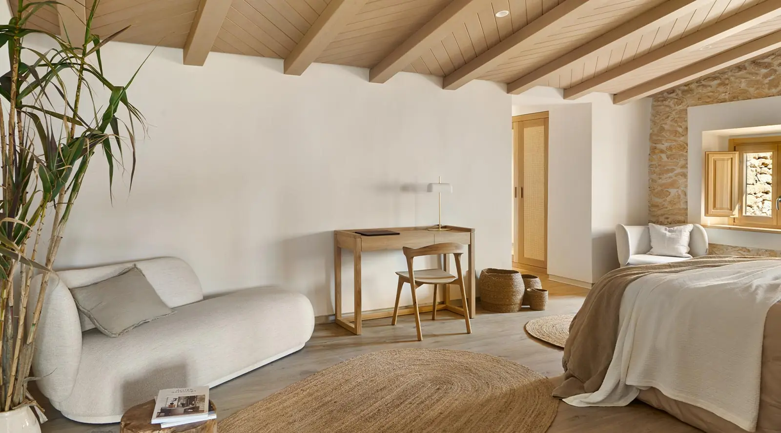 Masía Cabellut, Laura Grigaraviciute Interiors: photo 8 of 9